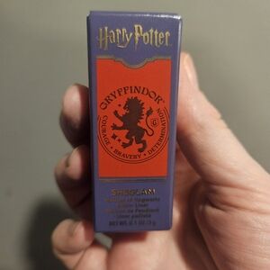 Harry Potter Gryffindor Sparkle Eyeliner.